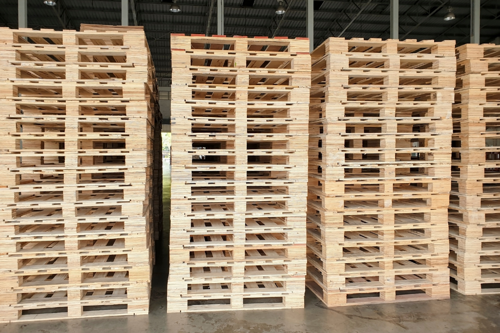 Ventajas de utilizar palets reutilizables en la logística empresarial